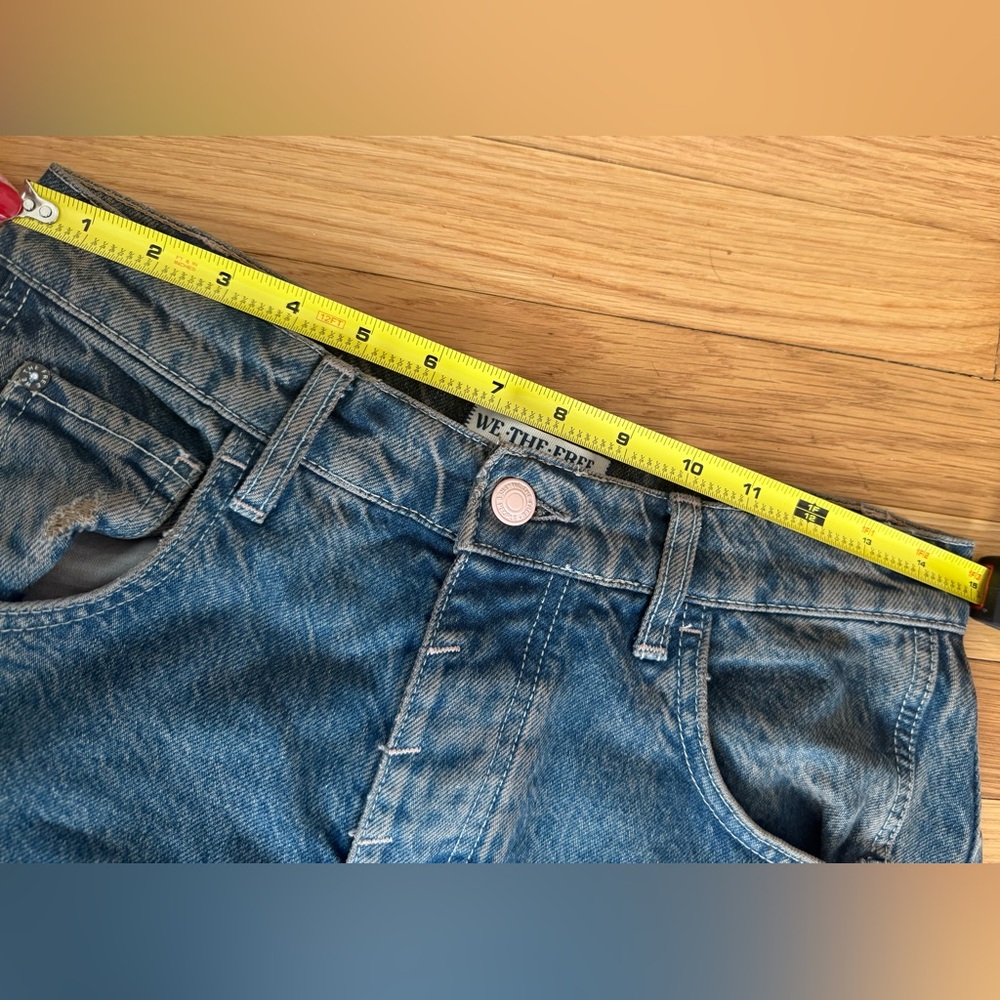 Free People Barrel Jeans - Picture 6 of 9